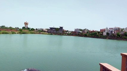 प्रदेश के इस जिले में अधिकारियों के सामने ही सरकारी जमीन पर हो रहे कब्जे