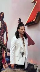 Ezra Miller protagoniza la versión más nostálgica de “The Flash” envuelto en polémicas    