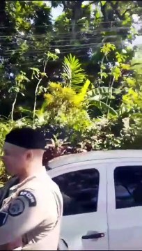 Moradores de condomínio em Lauro de Freitas denunciam demolição