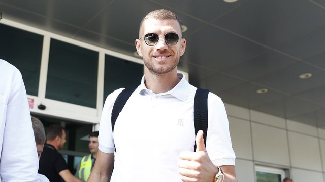 Edin Dzeko, Fenerbahçe için İstanbul’a geldi