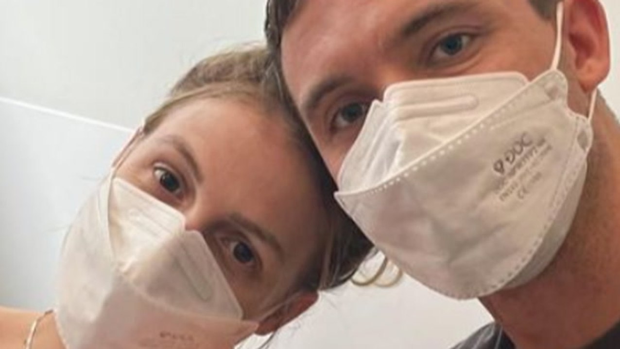 Healthy Mandy kann es nicht fassen: Der Arzt gibt Behandlungsupdate
