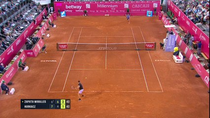 Quand Zapata Miralles... offre une fleur à Hurkacz en plein match
