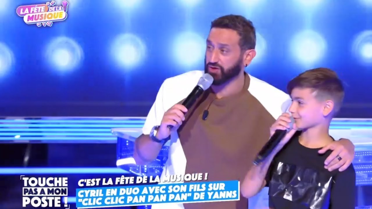 Cyril Hanouna son fils Lino fait une apparition surprise sur  TPMP pour chanter avec lui