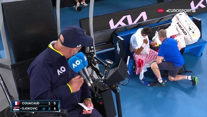 Djokovic prend un temps mort médical, le jeu arrêté neuf minutes