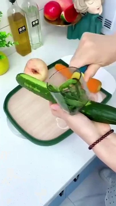 With box storage fruit peeling knife multi-functional storage stainless steel peeling knife apple potato peeling artifact