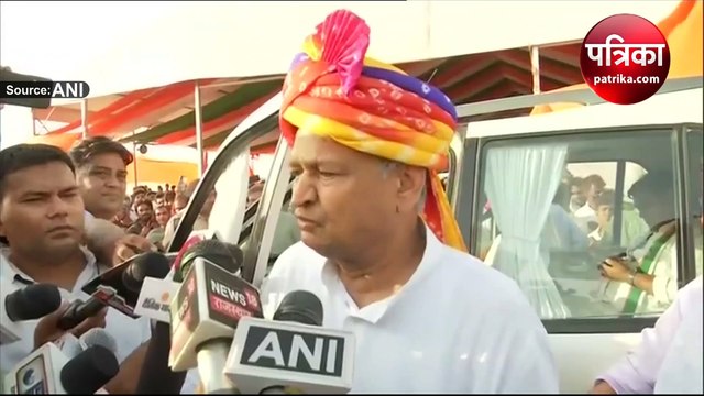 Video : सीएम अशोक गहलोत का तोहफा, मनपसंद मोबाइल लो पैसा राजस्थान सरकार देगी