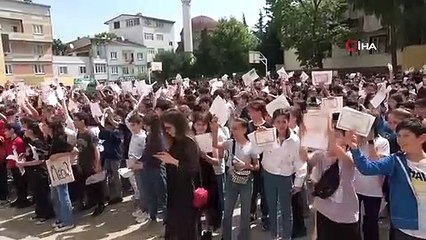 Bursa'daki depremzede öğrencilerin takdir başarısı