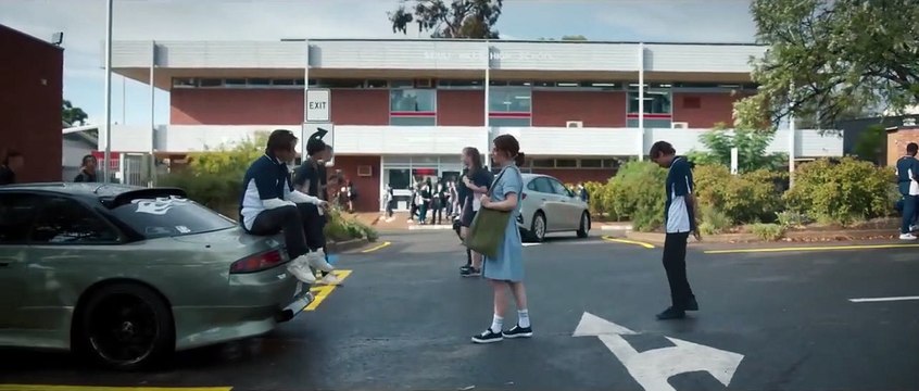 La Main Bande-annonce VF