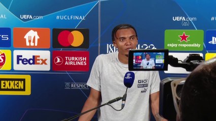 Download Video: İSTANBUL - UEFA Şampiyonlar Ligi finalinin ardından - Manuel Akanji