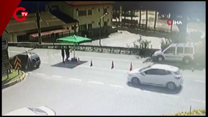 Freni boşalan kamyon kontrol noktasına daldı