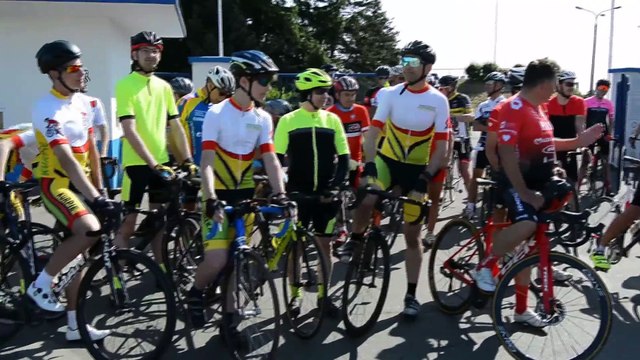 Próbny przejazd kolarzy w Ostrołęce przed Mistrzostwami Polski