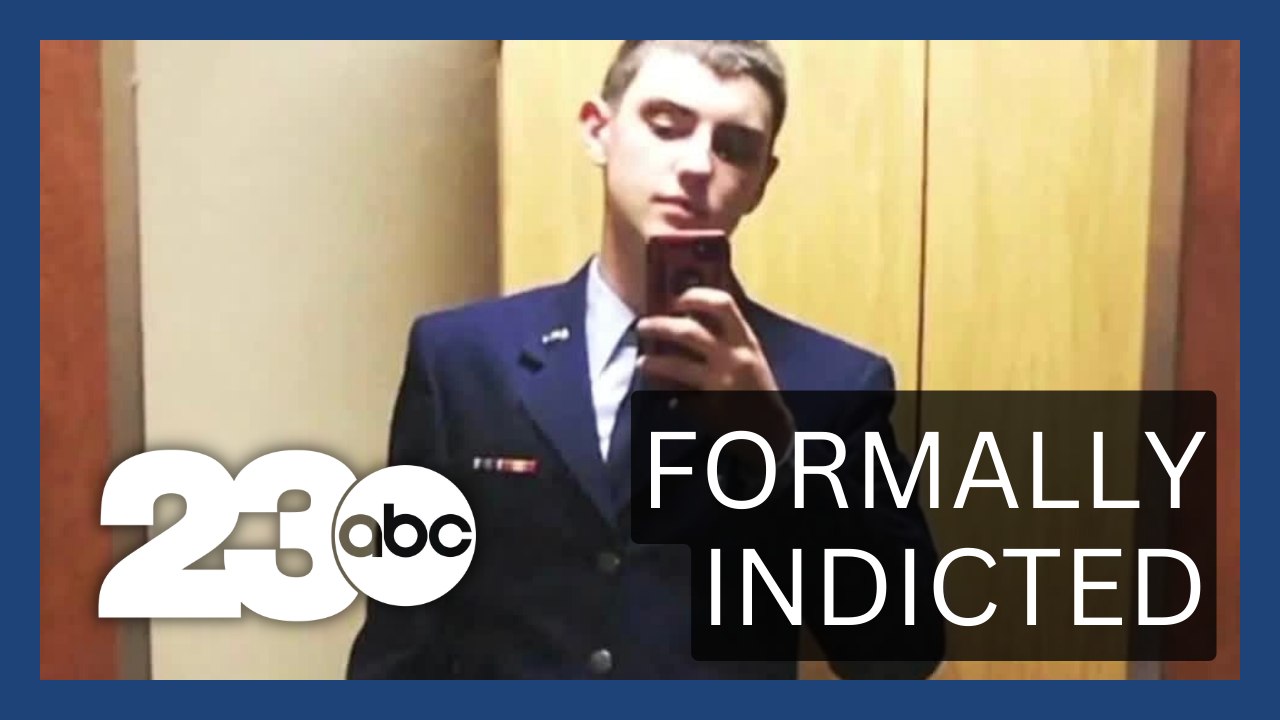 Pentagon leak suspect formally indicted