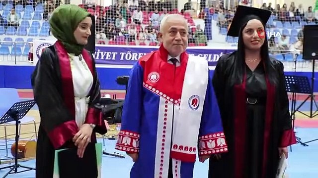 Hakkari Üniversitesinde Mezuniyet Töreni