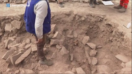Encuentran una momia de 3.000 años en las afueras de Lima