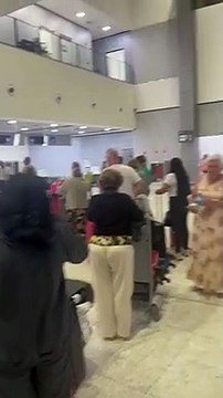 Passageiros reclamam de cancelamento repentino de voo internacional da TAP