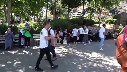 Les étudiants ont prié dans les sanctuaires et les mosquées devant YKS à Diyarbakır