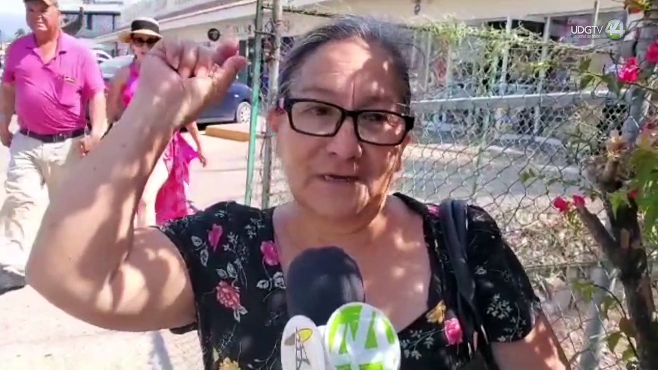 En plena ola de calor, camiones de Puerto Valla...