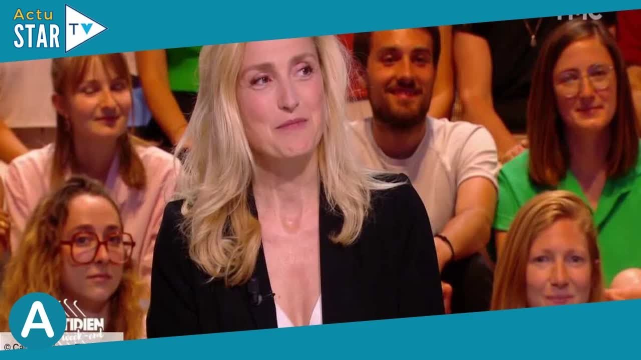 « C’est bouleversant » : Julie Gayet très émue face à son ancienne professeure de chant