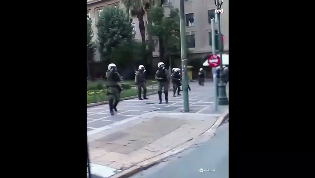 Les garde-côtes grecs ont affirmé avoir causé le naufrage du bateau, qui a tué 79 personnes