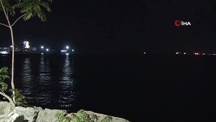 İstanbul'da şimşekler geceyi aydınlattı