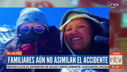 UniversitariaFamiliares y amigos velan los restos de la universitaria Gabriela Tola