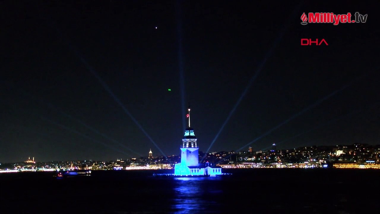 Kız Kulesi'nde ışık ve lazer gösterisi düzenlendi