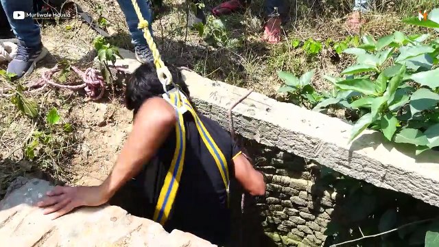 While rescuing two dumb people who fell in the well together, he was attacked and narrowly survived!Animal Rescue