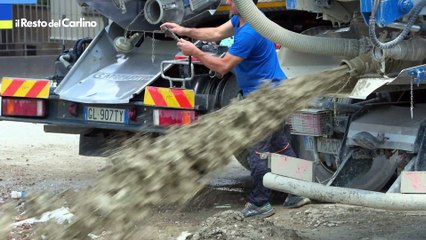 Faenza, si pulisce ancora il fango