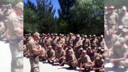 Bebeğini uyutmaya çalışan komutana taburundan destek! Hep birlikte ninni söylediler