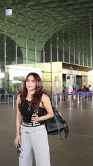 Nikita Rawal एयरपोर्ट पर हुईं स्पॉट
