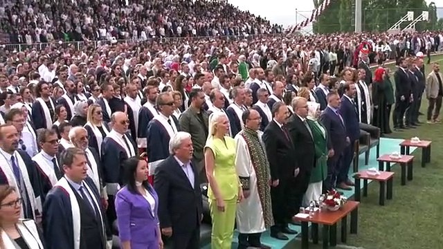 Bilecik Şeyh Edebali Üniversitesi'nden 2 bin 713 öğrenci mezun oldu