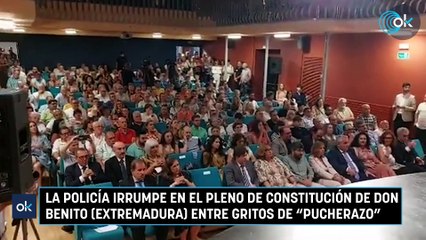 La Policía irrumpe en el pleno de constitución de Don Benito (Extremadura) entre gritos de "pucherazo"