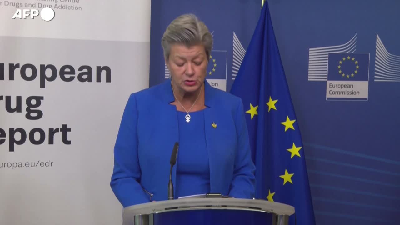 Boom di sbarchi di migranti in Italia, una gran...