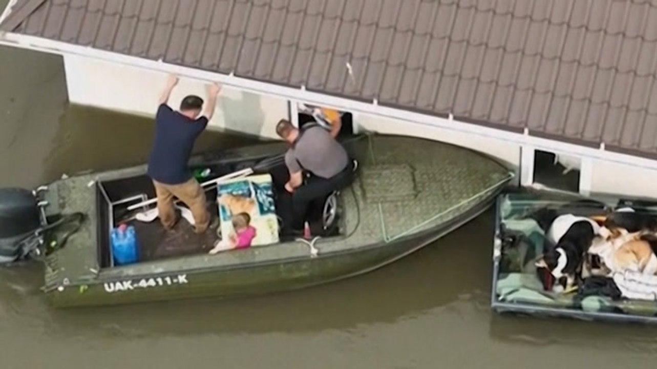 Ukrainians rescued from Russian-held flood zones in Kherson