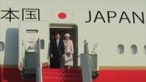 La coppia imperiale del Giappone atterra in Indonesia