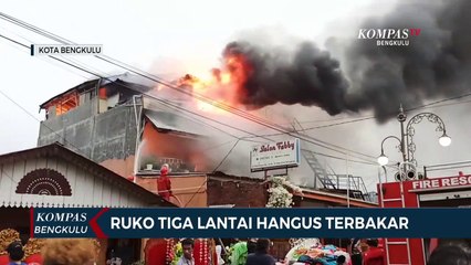 Ruko 3 Lantai Hangus Terbakar