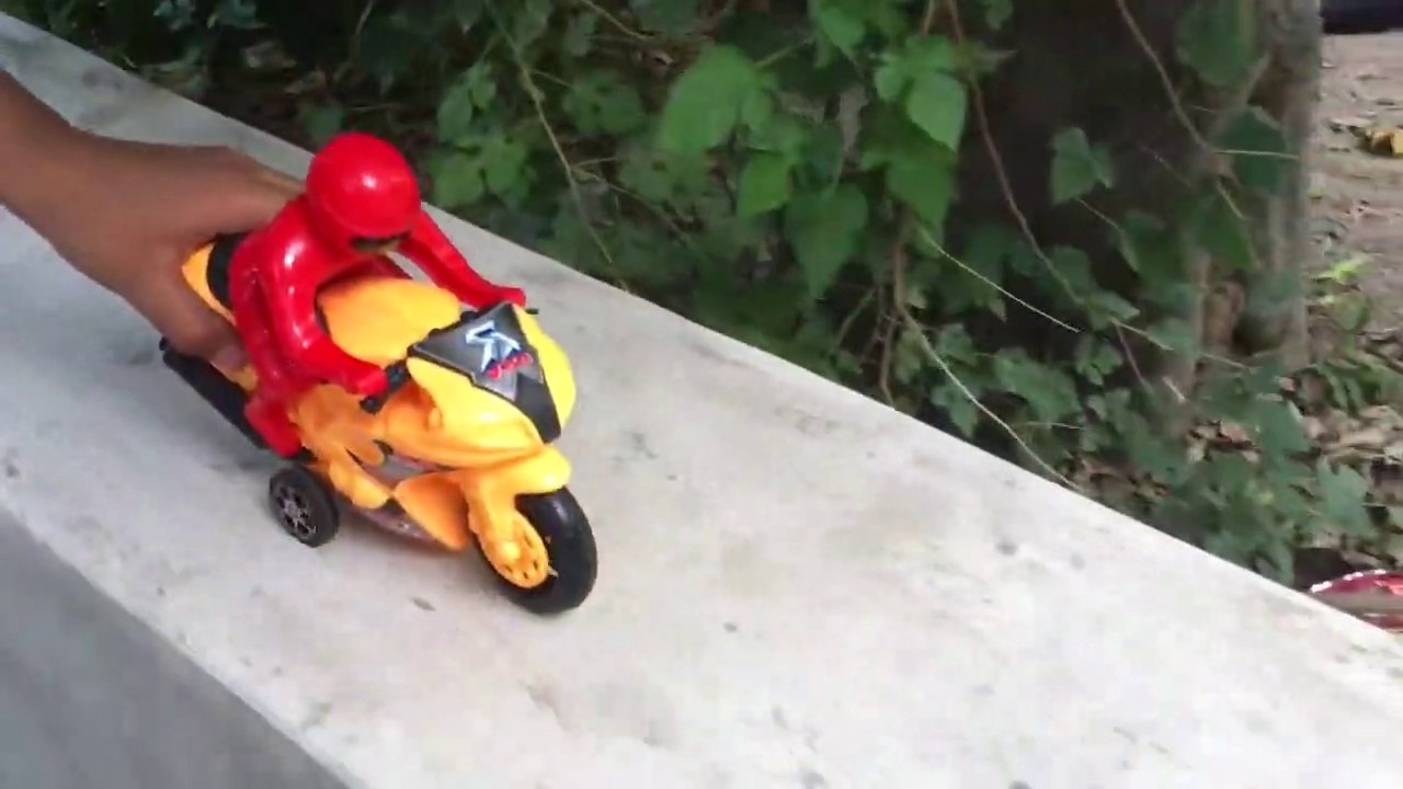 Helicopter  Train  Prado   Bikes  # Super Car  Formula F1   Bus  Auto Rikshaw  