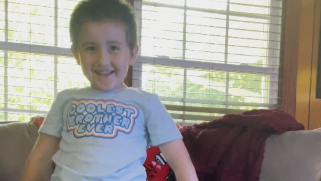 Cool kid invents his own cool dance moves *Wholesome Dancing*