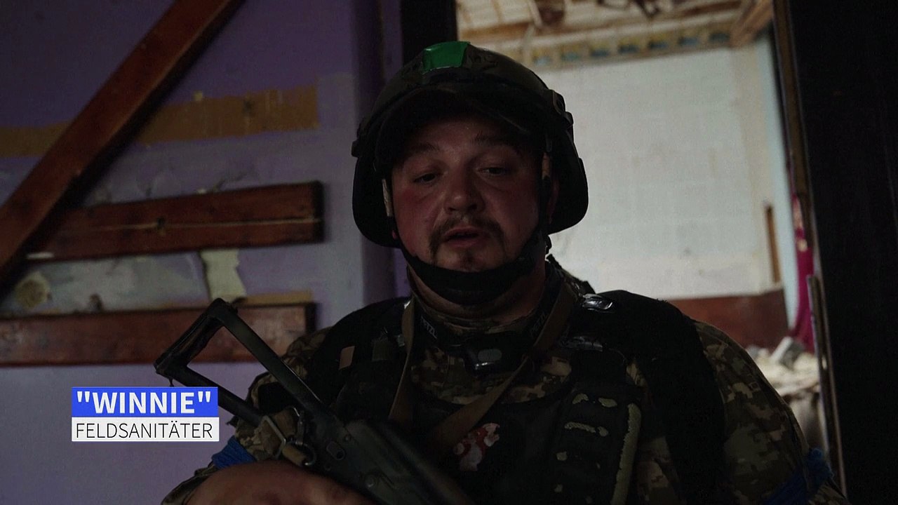 Tod und Zerstörung in zurückerobertem Dorf in der Südostukraine