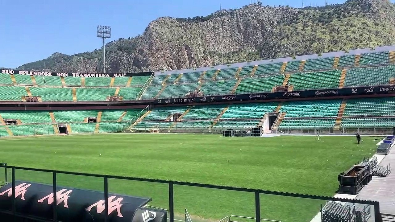 Palermo, ecco il palco che ospiterà tra una settimana l’attesissimo concerto di Vasco Rossi