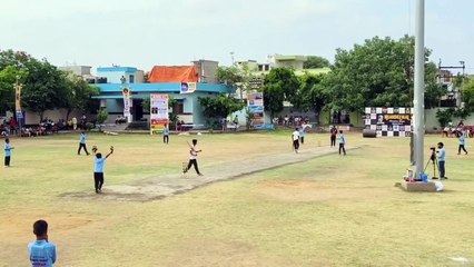 आखिरी बॉल पर एमडी सुपरकिंग्स ने जीता मैच