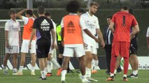 La trifulca en el partido del Castilla que comenzó un miembro del Eldense