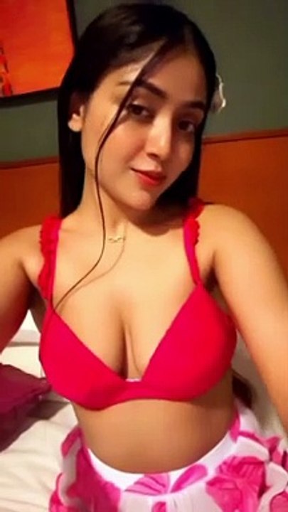 indian gorgeous girl dance