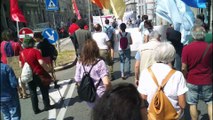 649 -versione leggera:corteo Trieste No alla Guerra Si alla Raccolta Firme per Referendum