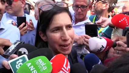 M5s in piazza. Show di Grillo, "ora brigate di cittadinanza"