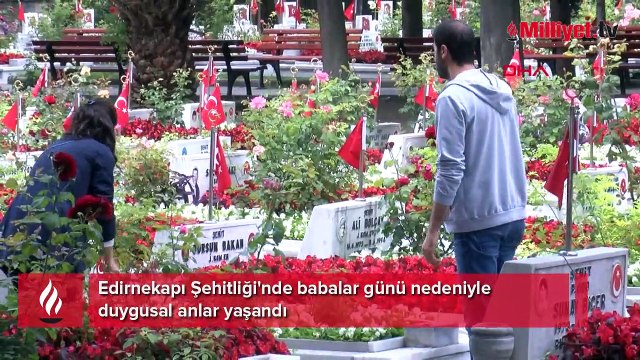 Edirnekapı Şehitliği'nde buruk babalar günü