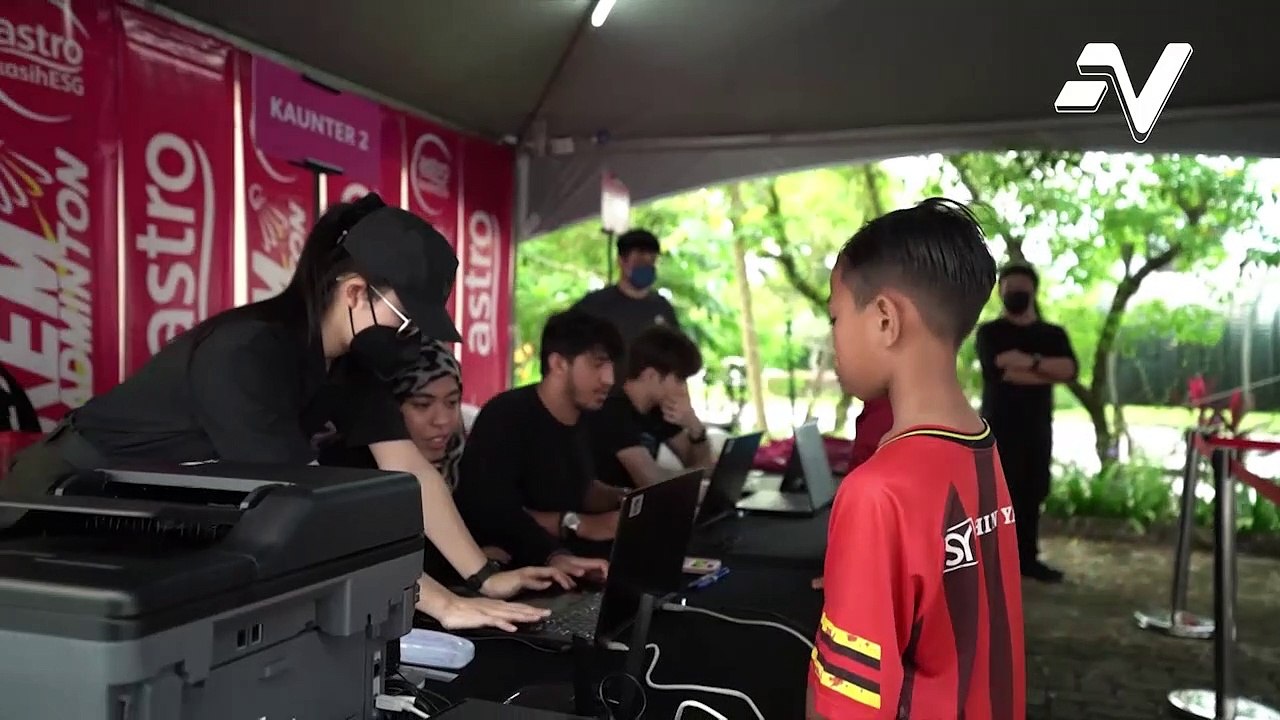 Kem Badminton Astro terjah Arena Sukan Simpang Tiga, Kuching!