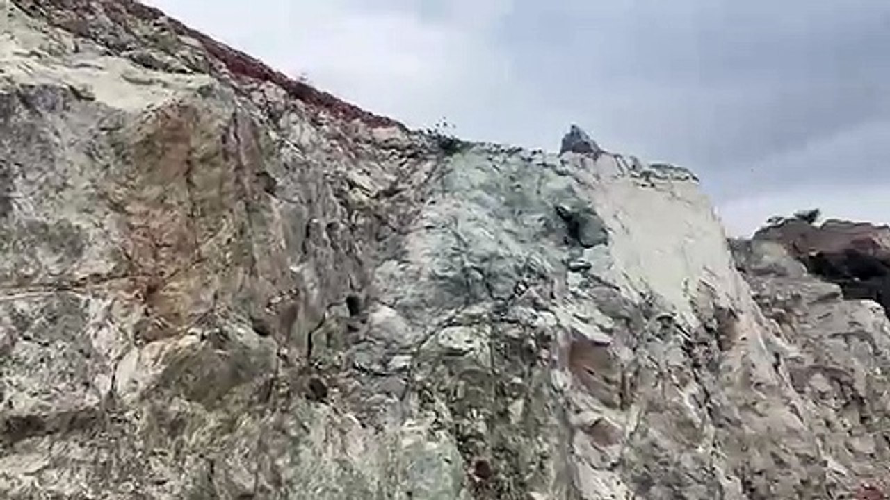 काबरा गांव में खनन कार्य पर लगाया प्रतिबंध