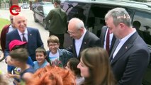 CHP lideri Kılıçdaroğlu Babalar Günü’nde depremzede aileleri ziyaret etti