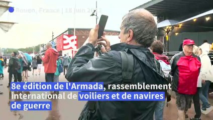 Armada 2023: les plus beaux bateaux du monde redescendent la Seine sous la pluie